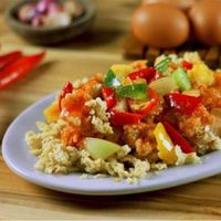 Menikmati Ayam Kuluyuk Bersaus Asam Manis di 5 Tempat Ini