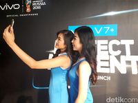 Kelahiran Ponsel Selfie 24 Megapixel Vivo V7+