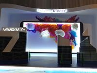 Kelahiran Ponsel Selfie 24 Megapixel Vivo V7+