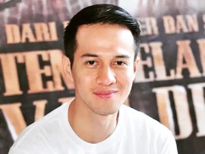 Budaya Nikah Besar-Besaran Membuat Herjunot Ali Jadi Takut Kawin