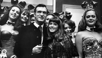 Hugh Hefner membuat Playboy magazine sejak lebih dari 60 tahun lalu. Michael Webb/Getty Images.