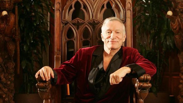 Bos Playboy Hugh Hefner Meninggal Dunia, Dewi Persik Nikah Diam-diam