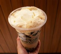 Racikan Minuman Dingin dari Sirup Merah hingga Kopi Thailand yang Menyegarkan