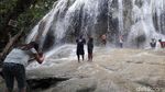 Potret Uniknya Trenggalek, Air Terjunnya Mengalir Langsung ke Pantai