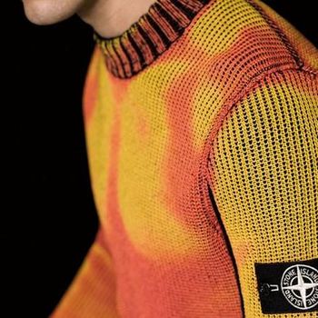 Keren! Sweater Ini Bisa Berubah Warna Mengikuti Cuaca