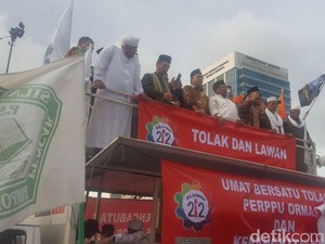 Fadli Zon ke Massa 299: Jangan Sampai PKI Bangkit
