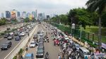 Penampakan Massa Aksi 299 Difoto dari JPO Dekat Gedung DPR/MPR