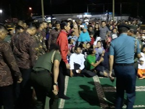 Usai Nobar Film G30S/PKI, Jokowi dan Panglima Sapa Warga