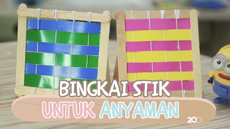 Video: Tutorial Bingkai Stik untuk Anyaman Buat si Kecil