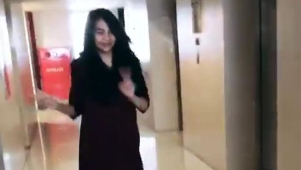 Disebut Sudah Melahirkan Kezia Karamoy Pamer Bentuk Badannya