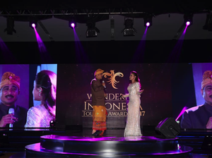 Heboh, Menpar dan Rossa Tampil Bersama Nyanyikan Lagu Romantis