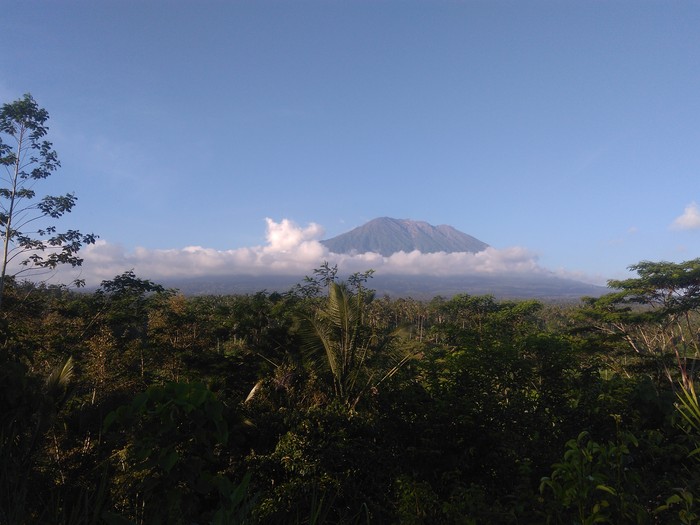 Gunung Agung Bikin Pusing Pelaku Pariwisata