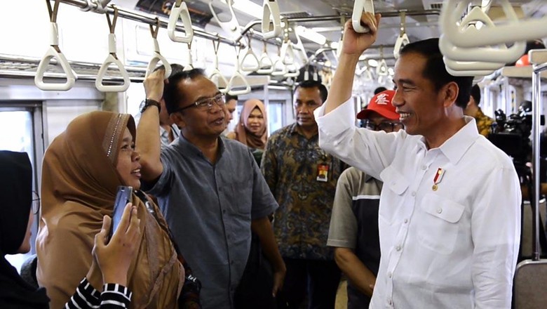 Jokowi akan Bersilaturahmi dengan Kades Se-Banten Jokowi akan Bersilaturahmi dengan Kades Se-Banten