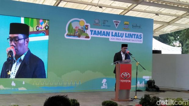 Toyota Beri Kado untuk Pemkot Bandung