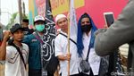 Massa Aksi 299 Padati Gedung DPR