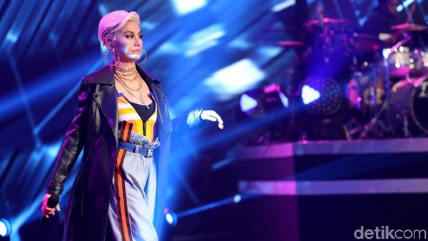 Transformasi 10 Gaya Rambut Agnez Mo yang Selalu Nyentrik