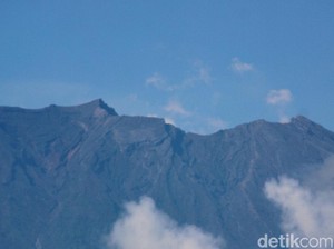 Gubernur Bali: Pengungsi Sah Gunung Agung Ditampung di Balai Banjar