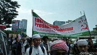 Massa Aksi 299 mengajak tak memilih Presiden dan Gubernur yang mendukung Perppu Ormas. Foto: Marlinda Oe/detikcom