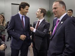 Gaya Zuckerberg Ketemu Pejabat Cuma Kaosan Jadi Sorotan