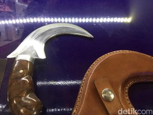 Bikin Rencong Hingga Celurit, Pria Ini Raup Omzet Rp 90 Juta/Bulan
