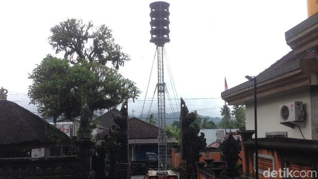  Sirine peringatan kondisi Gunung Agung