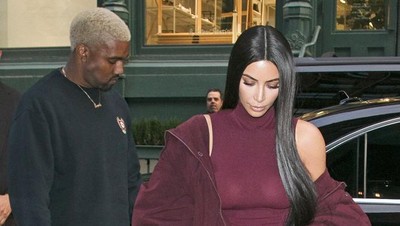 Foto: 10 Inspirasi Gaya Klan Kardashian untuk Kencan di Malam Minggu