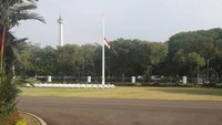 Bendera setengah tiang juga dikibarkan di Istana Merdeka, Jl Medan Merdeka Utara, Jakarta Pusat. Foto: dok. Paspampres
