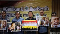Ketua Generasi Muda Partai Golkar (GMPG) Ahmad Doli Kurnia (tengah) menerangkan tren elektabilitas Golkar yang terus menurun. Ia menyebut Novanto memberi kontribusi besar atas hal tersebut.