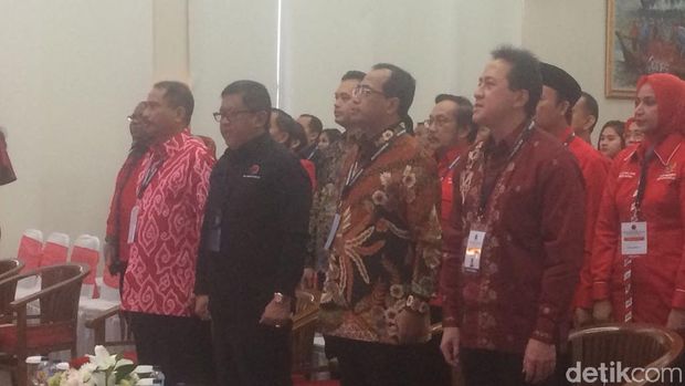 Menhub dan Menpar Hadiri Rapat Bidang Pariwisata PDIP