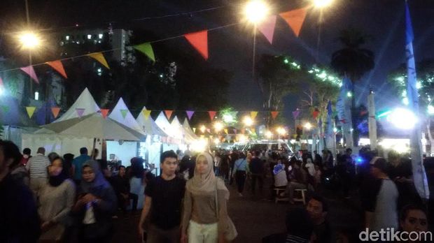 Warga Antusias Menikmati Ragam Acara Gedung Sate Festival