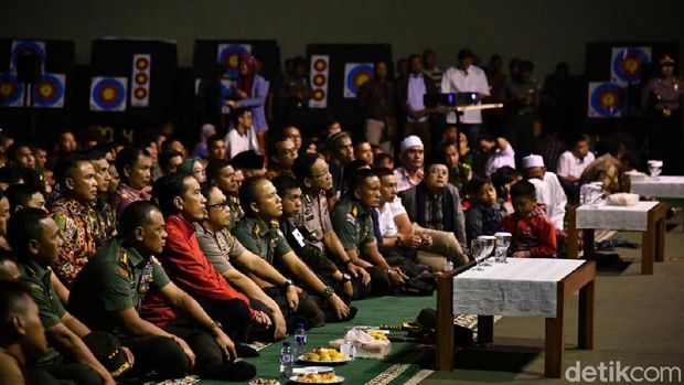 Jokowi dan Panglima Nobar Film G30S/PKI