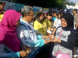 Asyik! Ada Martabak Gratis di Gedung Sate Festival