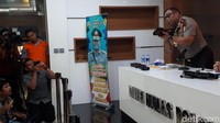 Polri membenarkan adanya impor senjata untuk Korps Brimob yang saat ini masih berada di Bandara Soekarno-Hatta. 