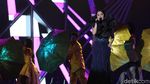 Aksi Panggung Zaskia Gotik Bikin Dangdut Makin Menarik