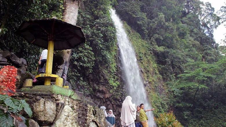  Air  Terjun  Ikonik dari Sumatera  Barat 