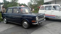 Berbagai mobil Peugeot, Renault, dan Citroen dari segala jenis, model, dan tahun kelahiran bertarung untuk menjadi yang paling ganteng. Foto: Indonesia Peugeot 306 Community