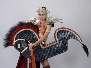 Miss Grand Malaysia Ulang Kontroversi 2017, Dulu Kuda Lumping Kini Batik
