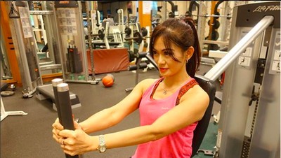 Foto: Bugarnya Tante Ini, Usia Sudah 50 Penampilan Masih Seperti 20