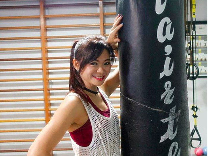 Agar Kulit Tetap Kencang, Puspa Dewi Olahraga Bahkan di Kamar Mandi