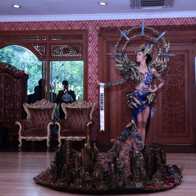 Puteri Indonesia Perdamaian 2017 Dea Rizkita akan membawakan kostum nasional rancangan Morphacio Body Art dan Maya Ratih Couture di Miss Grand International 2017. (Dok. Instagram @dearizkita)
