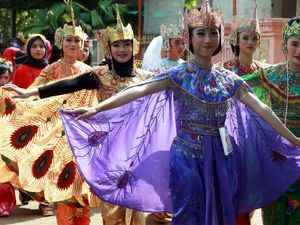 4 Contoh Wawancara Bahasa Sunda Singkat dengan Beberapa Orang