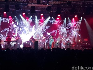 Konser #TNDMT Glenn Fredly untuk Slank Terasa Segar dan Spesial