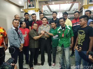 Ini Cara Kapolrestabes Surabaya Redam Konflik Pesilat dan Suporter
