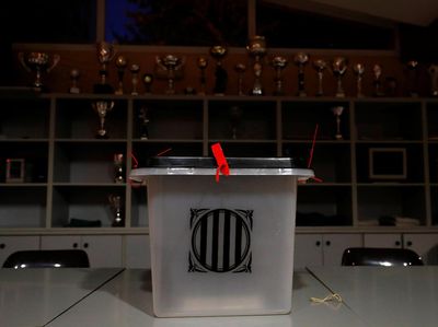 Warga Catalonia Tentukan Nasib: Si atau No