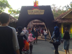 Di Festival Kuliner Bekasi Bisa Cicip Sop Konro dan Nasi Goreng Merah Khas Makassar