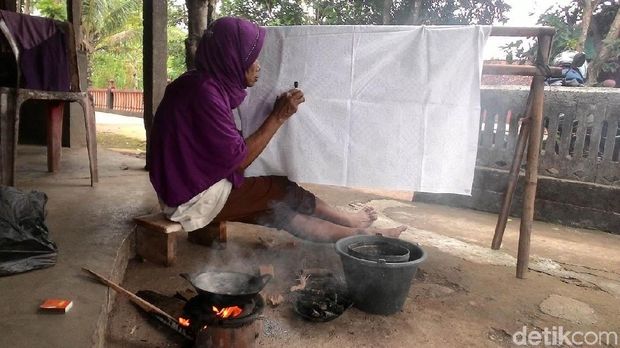 Pembatik tradisional di Purworejo