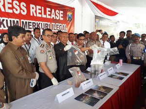 Polda Jatim Bongkar Home Industry Merkuri di Tengah Hutan