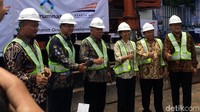 Untuk mendukung percepatan pembangunan program satu juta rumah dan juga mengurangi angka backlog perumahan, Perum Perumnas bersama PT KAI kembali meresmikan pembangunan rumah susun dengan konsep Transit Oriented Development (TOD Depok) di Stasiun Pondok Cina.