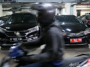 Mobil Dinas Mewah Anggota DPRD DKI akan Ditarik Akhir Oktober