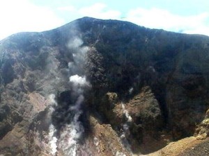 Sejumlah Orang Diketahui Berada di Puncak Gunung Agung